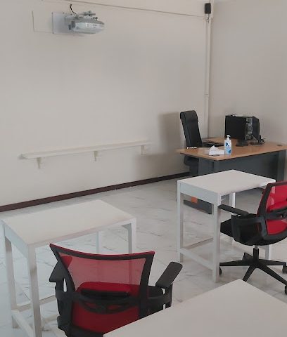معهد المعلم - توبلي - +973 1755 3808