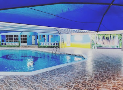 حوض السباحة - طشان - +973 6634 5299
