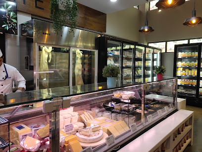 ميدواي سوبر ماركت توبلي - سترة - +973 1787 9595