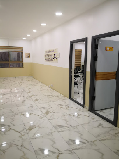 مركز القادة للتعليم والتدريب - Bahrain|Malkiya|Road 3423،