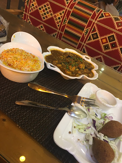 مطعم الانتيك العربى - Bahrain|Salmabad|704 Salmabad Ave