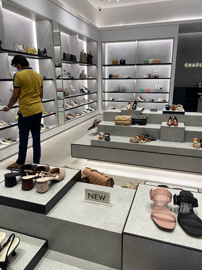 تشارلز و كيث - Bahrain|Manama|Building 2758