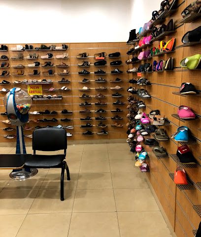 أحذية إنفينيتي - سند - +973 1753 3594