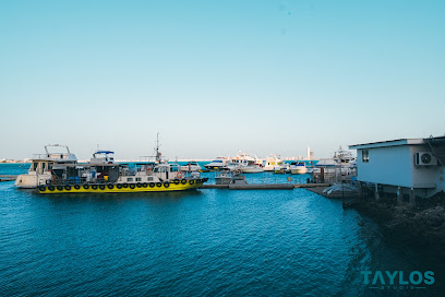 كورال باي مارينا ومركز الرياضات المائية - المحرق -