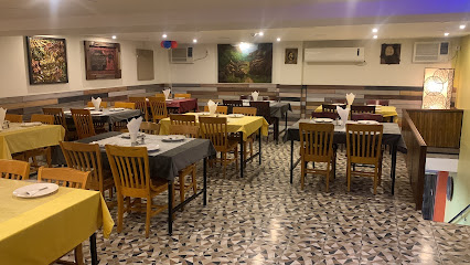 مطعم القمر - سلماباد - +973 3451 0166