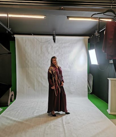 استوديو صحاري - الرفاع - +973 1734 1180