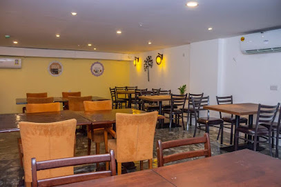 مطعم كوزينا. Mibile: 38808511. مفتوح 11:00 صباحًا يغلق 12:00 منتصف الليل. - سار - +973 3880 8511