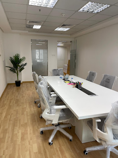 المحامية / أمينة خليفة بوخماس - Bahrain|Seef 428|2572 Rd No 2833|Office 21