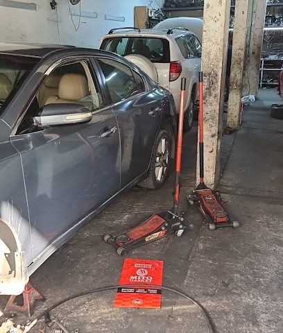 مانهاتن 96 كراج - المحرق - +973 6660 8444