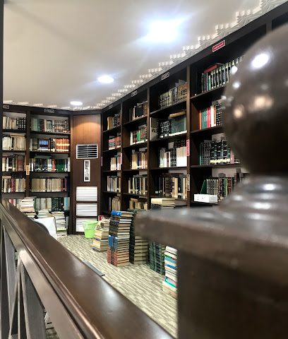 مكتبة مبارك الخاطر ومتحف الثورة - مقابة -