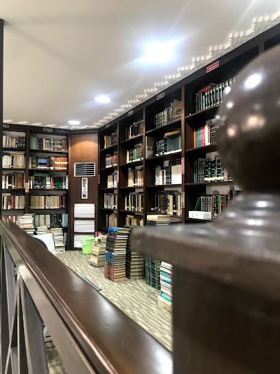 مكتبة مبارك الخاطر ومتحف الثورة - Bahrain|Muharraq|7J34+5M9