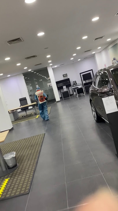 ورشة بينهندي HVCE (تاجر شاحنات رينو) - Bahrain|Rd No 3501