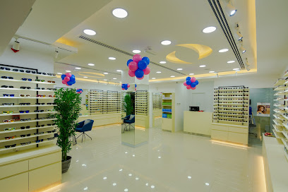 بصريات صفا ذ م م - مكتب 43 ، مبنى 1 ، شارع المعارض - +973 3220 8300