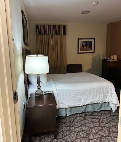نزل وأجنحة نافي جيتواي - المحرق - +973 1785 2100