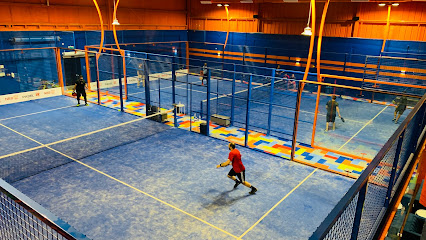 Padel B IN - الرفاع - +973 3327 7360