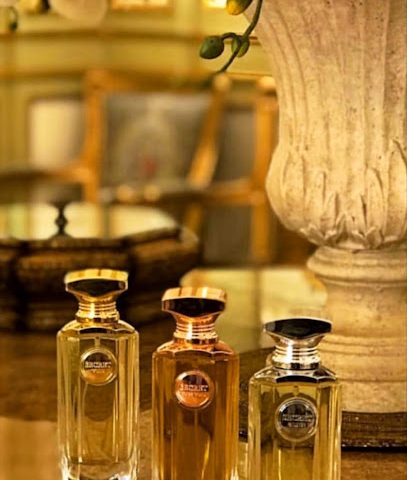 عطور الجسار - مدينة حمد - الرفاع - +973 3606 0022