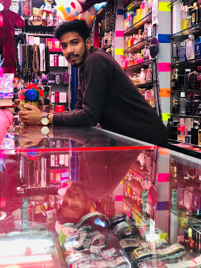 ساعات و عطور مونيرا - Bahrain|Manama|شارع المعارض|6HMW+32Q